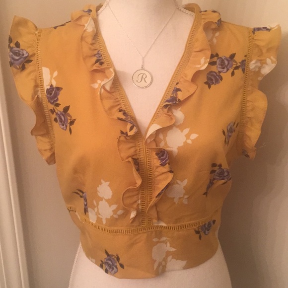 Tops - 🌺Floral Top🌺